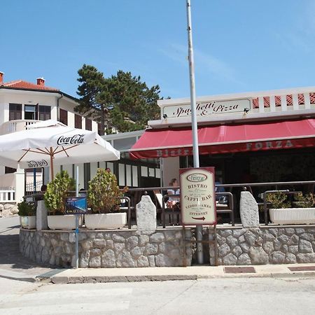 Apartment & Rooms Three Angels Baska  Exterior photo