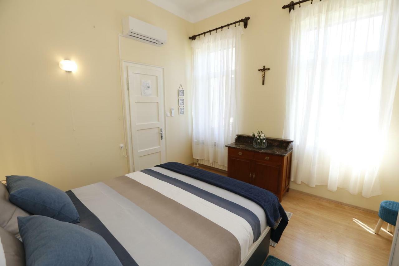 Apartment & Rooms Three Angels Baska  Exterior photo