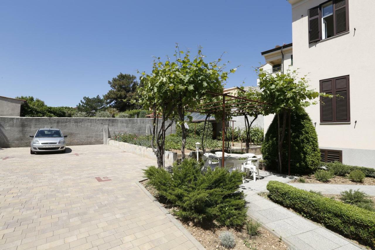 Apartment & Rooms Three Angels Baska  Exterior photo